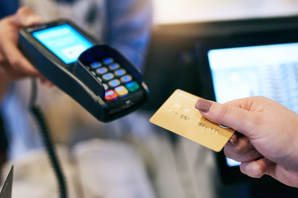 Maximizando Vendas Online: Estratégias Essenciais - Pressel, DownSell e OrderBump Desvendados